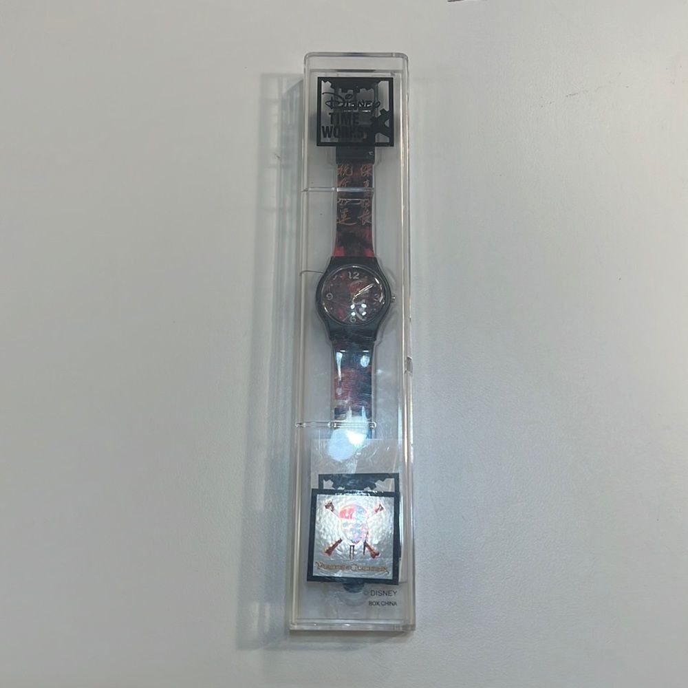 ‎Disney pirates of the Caribbean watch